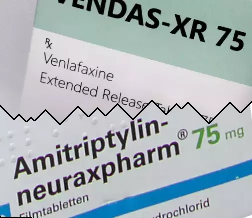 Venlafaxina contra Amitriptilina